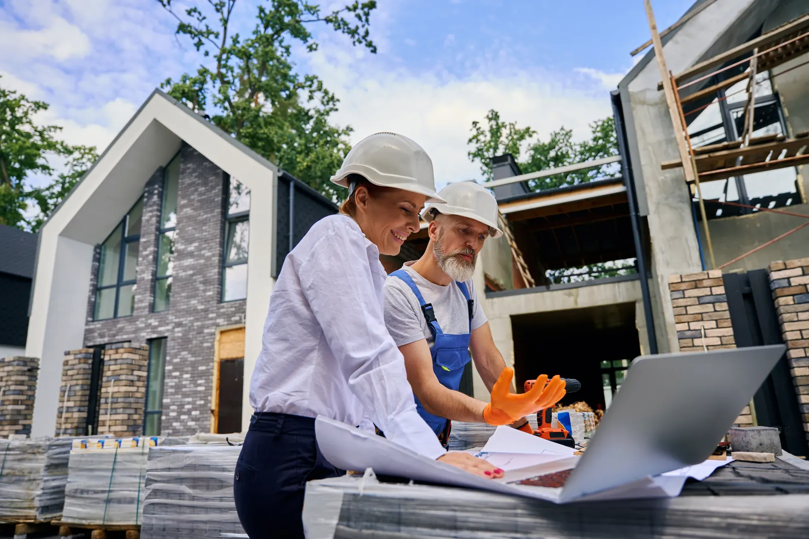 Technical planning for property renovation and review of drawings before works